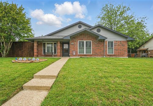 2501 Royal Oaks Dr, Plano, TX, 75074-2857 | Card Image