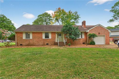 4 Inland Ln, Portsmouth, VA, 23701-1626 | Card Image