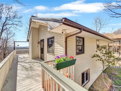 1410 Beech Mountain Pkwy, Beech Mountain, NC, 28604-8022 | Card Image
