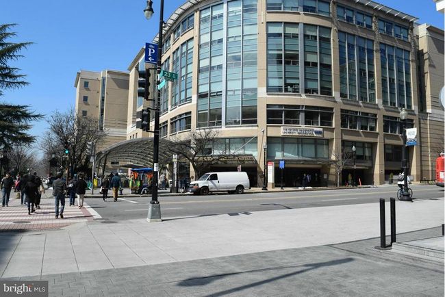 Steps to Foggy Bottom Metro, GWU and GW Hospital, shops and restaurants. | Image 36