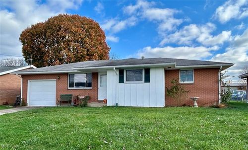 306 Stone Road, Belpre, OH, 45714 | Card Image