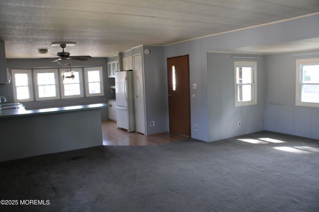1 Eagle Dr, Home with 2 bedrooms, 1 bathrooms and 2 parking in Whiting NJ | Image 9