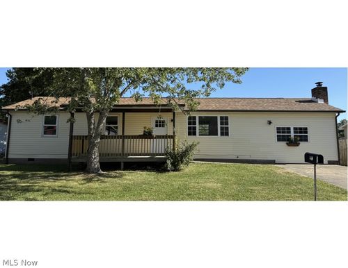 1068 E Poplar St, Davisville, WV, 26142-8798 | Card Image