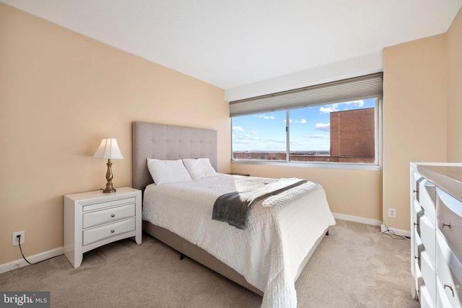 APT-1822N - 5500 Friendship Blvd, Condo with 2 bedrooms, 2 bathrooms and null parking in CHEVY CHASE MD | Image 33