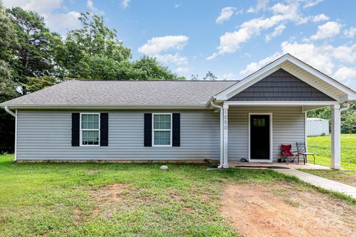 1050 Rush Dr, Albemarle, NC, 28001-6020 | Card Image