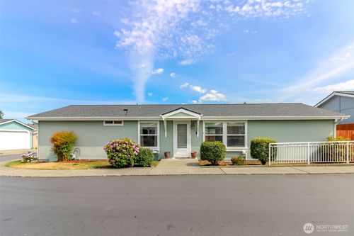 46-24112 221st Pl Se, Maple Valley, WA, 98038-5891 | Card Image