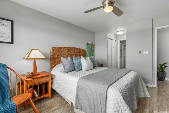 Another angle of the bedroom showing the bathroom ensuite and hall closets. | Image 20