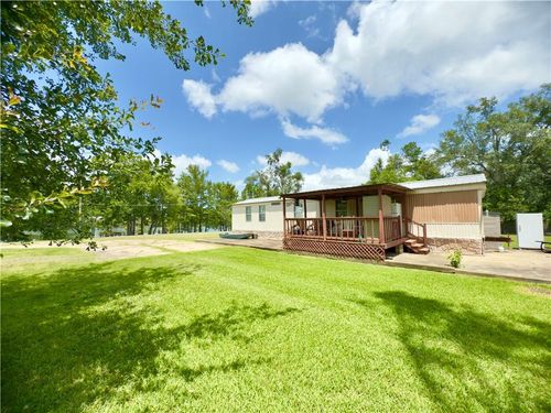450 Woolen Lake Rd, Columbia, LA, 71418-4621 | Card Image