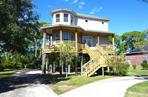1783 Thresher Dr, Navarre, FL, 32566-7568 | Card Image
