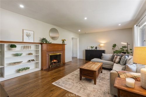 4715 Oakwood Pl, Riverside, CA, 92506-1032 | Card Image