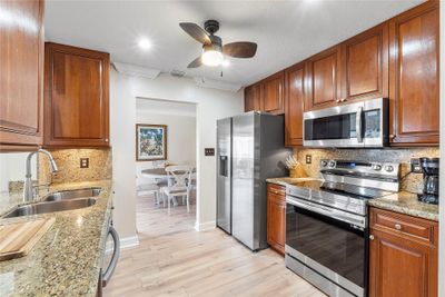 1620 Nw 85th Ter, House other with 2 bedrooms, 2 bathrooms and null parking in Plantation FL | Image 3