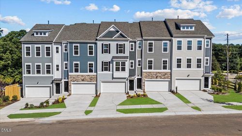 10910 Berry Woods Ln, Raleigh, NC, 27617-5228 | Card Image