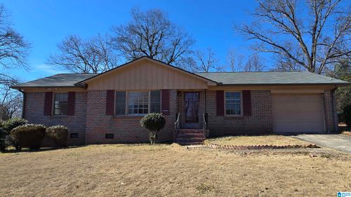 2332 3rd St Nw, CENTER POINT, AL, 35215-3304 | Card Image