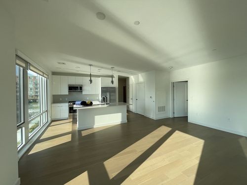 310-45 Lewis St, Boston, MA, 02128-5009 | Card Image