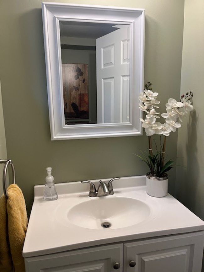 1/2 Bath Vanity | Image 27