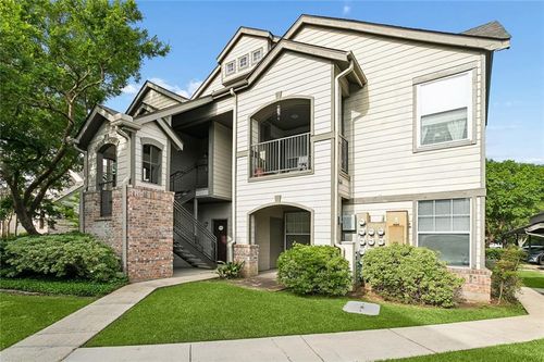 18101-350 Emerald Forest Boulevard, Covington, LA, 70433 | Card Image