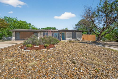 225 Harriett Dr, San Antonio, TX, 78216-7305 | Card Image