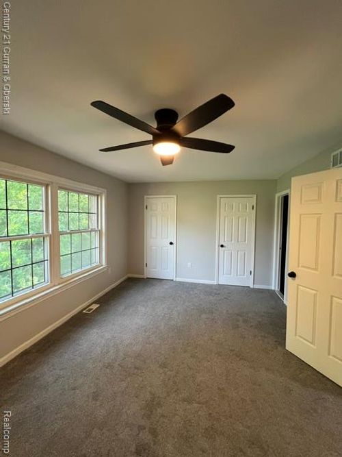 12426 Woodgate Dr, Plymouth, MI, 48170-3063 | Card Image