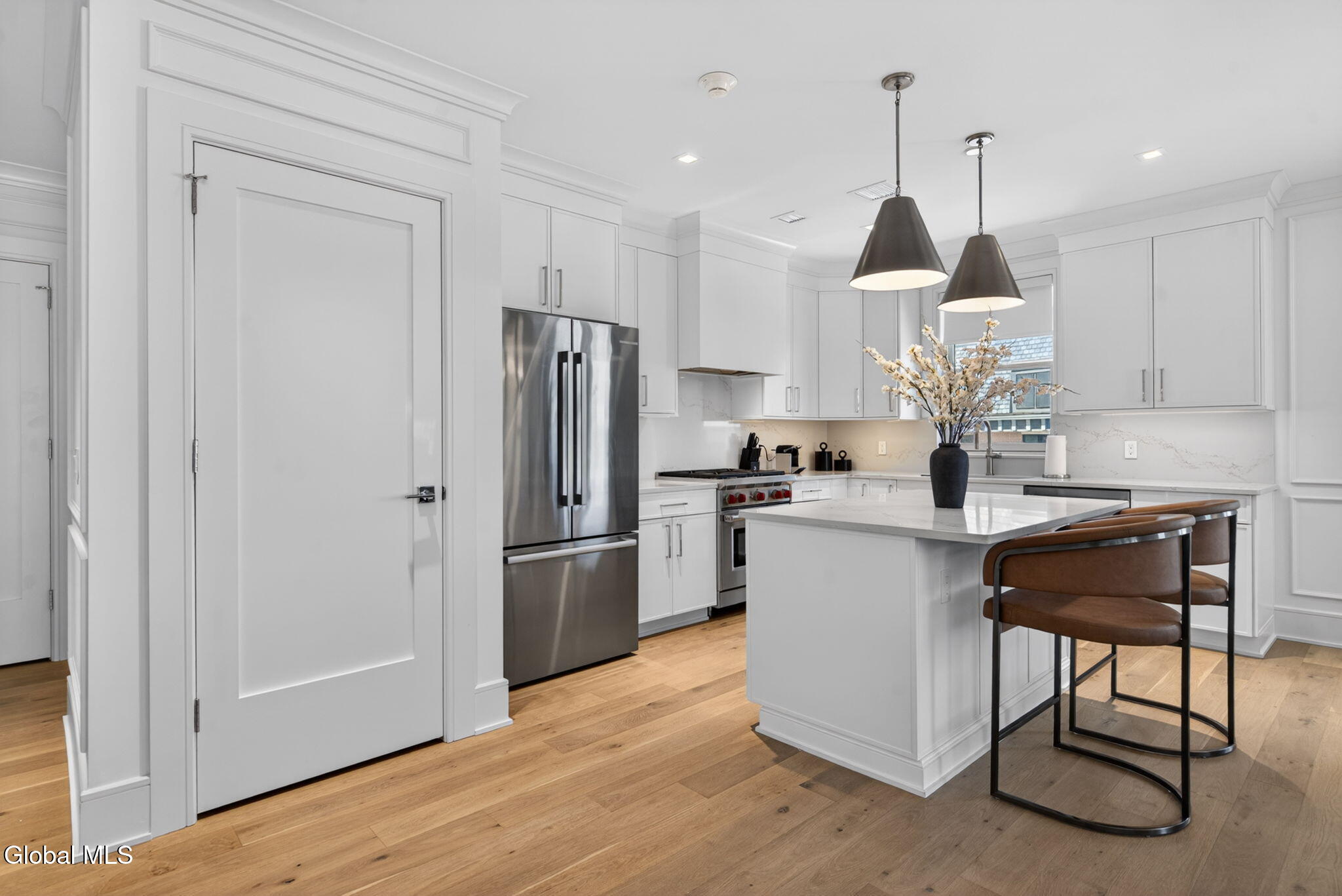 Residential in Saratoga Springs, Inside 4