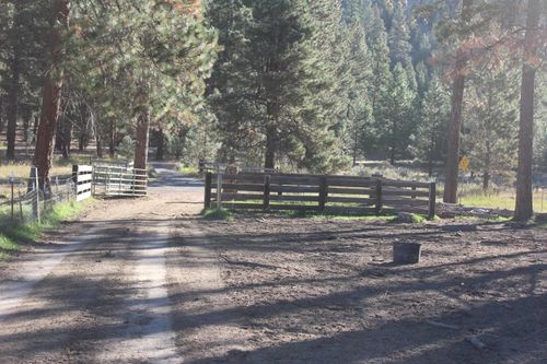 10612 Old Fort Rd, Klamath Falls, OR, 97601-9430 | Card Image