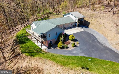 97 Heverly Ln, BEECH CREEK, PA, 16822-8046 | Card Image