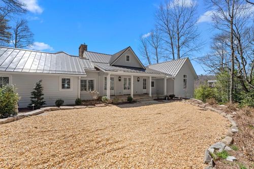 67 Sagee Dr, Highlands, NC, 28741-8602 | Card Image