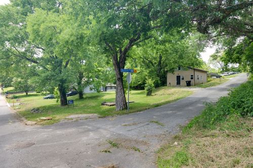 601 Bullock St, Columbia, TN, 38401-6249 | Card Image