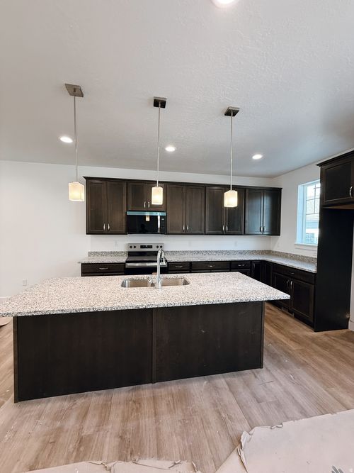 1733 N Northview Ln, Salem, UT, 84653-5835 | Card Image