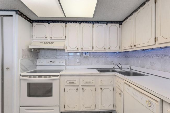 APT-403 - 851 Bayway Blvd, Condo with 2 bedrooms, 2 bathrooms and null parking in CLEARWATER BEACH FL | Image 40