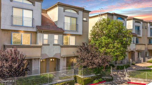 apt-127-5200 Premiere Hills Cir, Woodland Hills, CA, 91364-0866 | Card Image