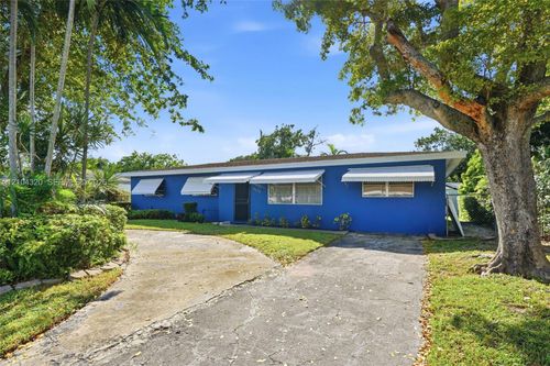 18210 Nw 5th Ave, Miami Gardens, FL, 33169-4323 | Card Image