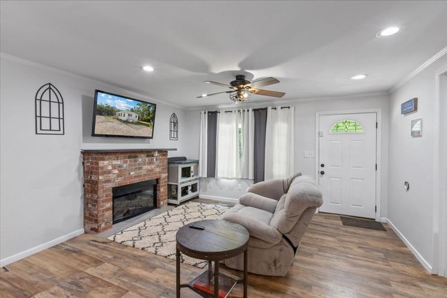 8331 Se 70th Ave, House other with 3 bedrooms, 2 bathrooms and null parking in TRENTON FL | Image 6