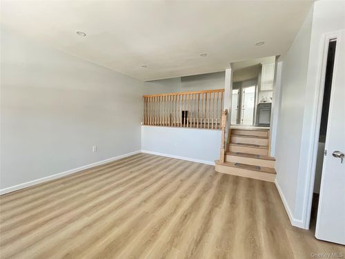 1-3422 Brookside St, Little Neck, NY, 11363-1420 | Card Image