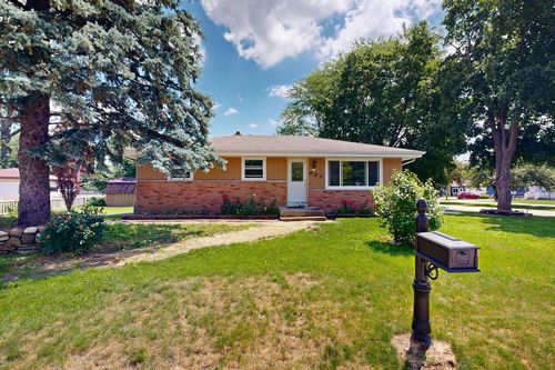 923 Gail Place, Fort Atkinson, WI, 53538 | Card Image