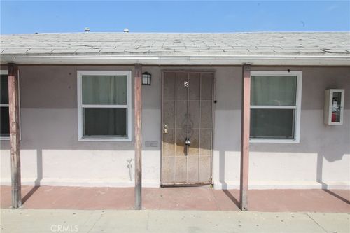 b-4986 Southern Ave, South Gate, CA, 90280-3485 | Card Image