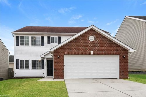 3530 Swanley Dr, Greensboro, NC, 27405-9739 | Card Image