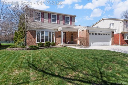 19534 Coachwood Rd, Riverview, MI, 48193-7881 | Card Image