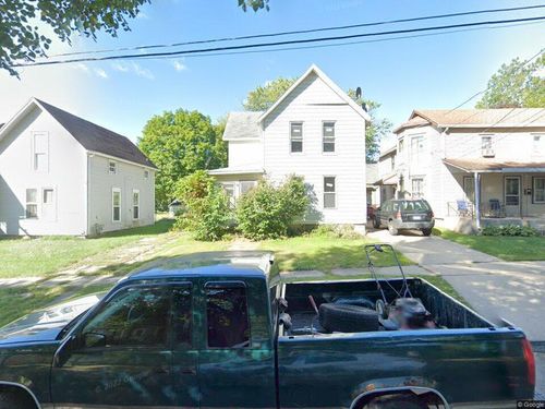 426 N Nursery Ave, Freeport, IL, 61032-3920 | Card Image