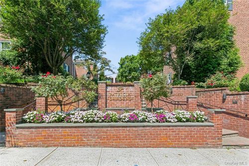 2f-1833 Palmer Ave, Larchmont, NY, 10538-3013 | Card Image