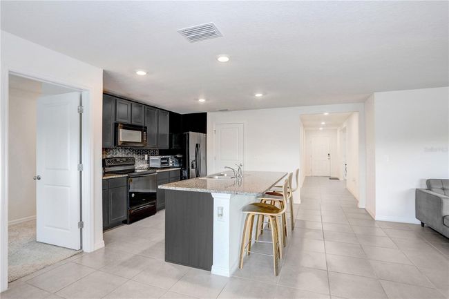 7929 Sail Clover Ln, House other with 3 bedrooms, 2 bathrooms and null parking in ZEPHYRHILLS FL | Image 4
