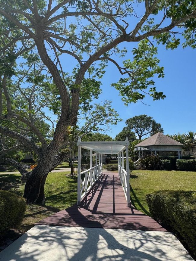 APT-110202 - 2950 Se Ocean Blvd, Condo with 2 bedrooms, 2 bathrooms and null parking in Stuart FL | Image 25