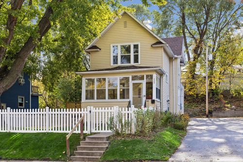 220 Winifred Street W, Saint Paul, MN, 55107 | Card Image