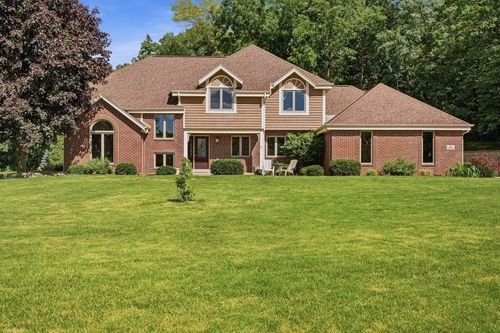 S67W20071 Benjamin Court, Muskego, WI, 53150 | Card Image