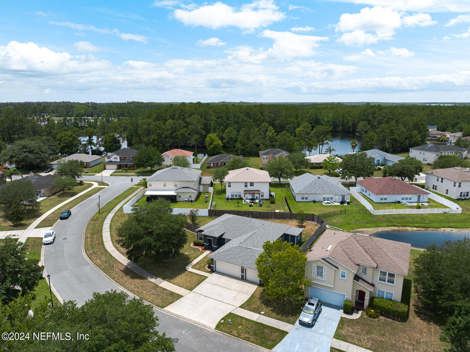 Reagan Lakes Ln, Jacksonville, FL 32221