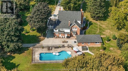 13590 Longwoods Rd, Thamesville, ON, N0P2K0 | Card Image