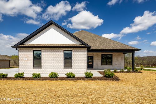 2026 Griffitts Mill Cir, Maryville, TN, 37803-2567 | Card Image