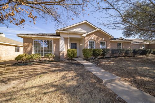 152 Rolling Hills Pl, Lancaster, TX, 75146-1808 | Card Image