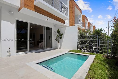 1805 Ne 13, Fort Lauderdale, FL, 33304 | Card Image