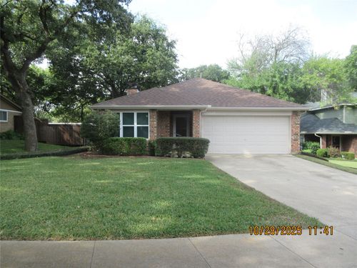 1705 Overlook Dr, Grapevine, TX, 76051-6632 | Card Image