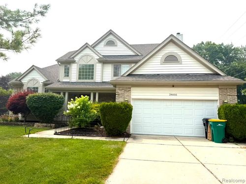 24605 Millcreek Dr, Farmington Hills, MI, 48336-2809 | Card Image